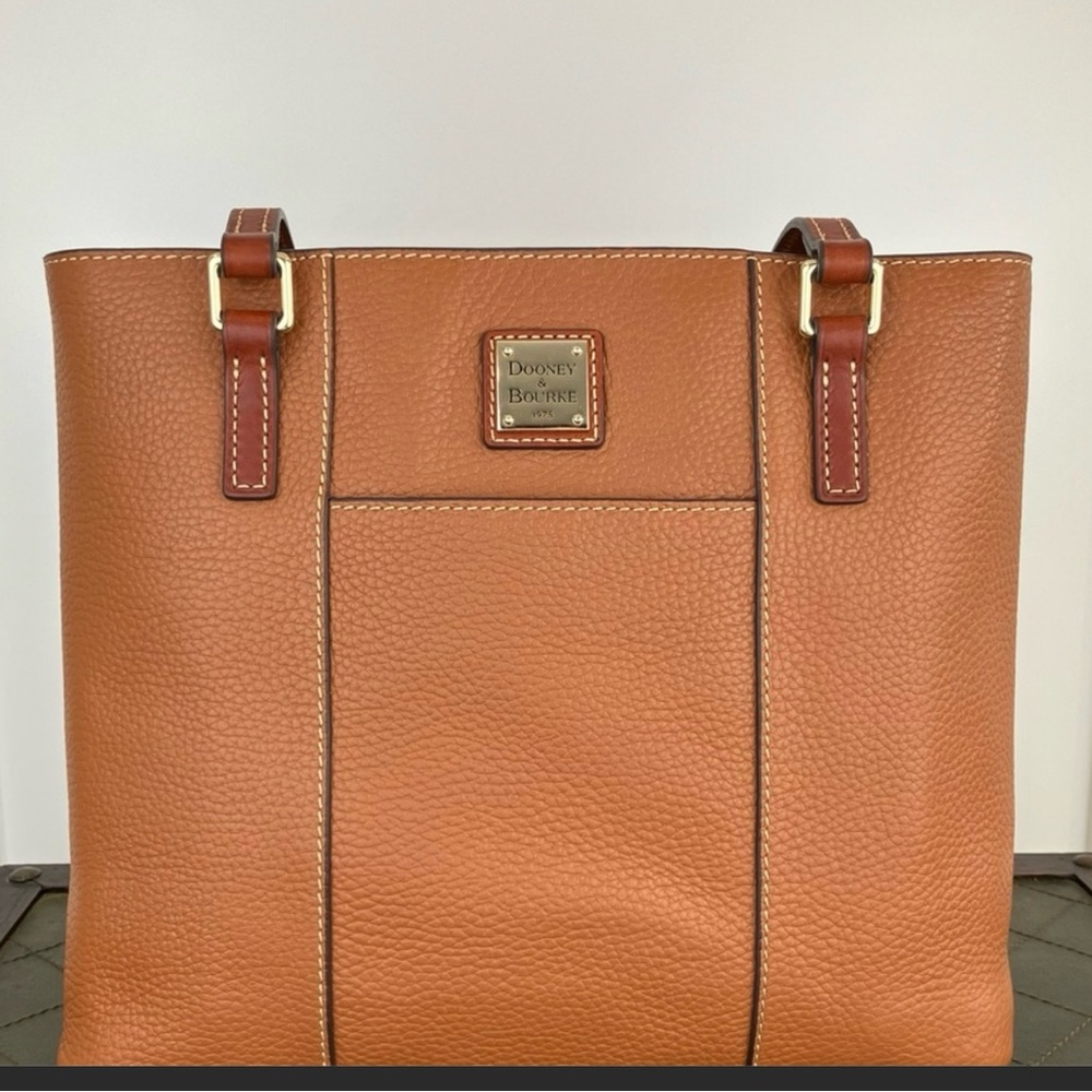 Dooney & Bourke Lexington Zip Pebble leather Caramel tote bag with feet!